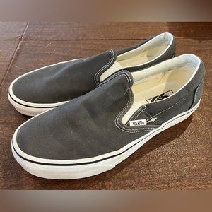 Vans gray slip on sneakers, great condition, size 8 men / 9.5 women / 40.5 eur